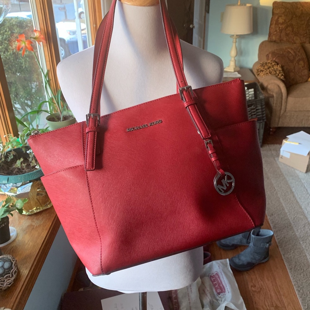 Michael Kors Jet Set Saffiano Leather Tote
